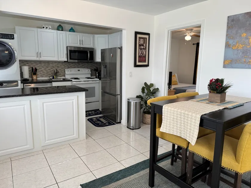 Cozy 2 bedroom near intercoastal & beaches - Image 1