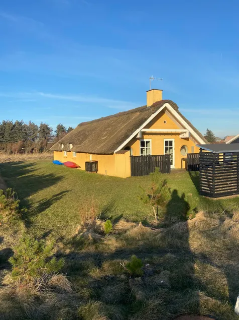 Viking Surf Cottage - Image 1