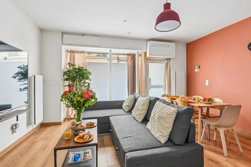 Lavie Maison Chic Stay AC Parking - Image 1