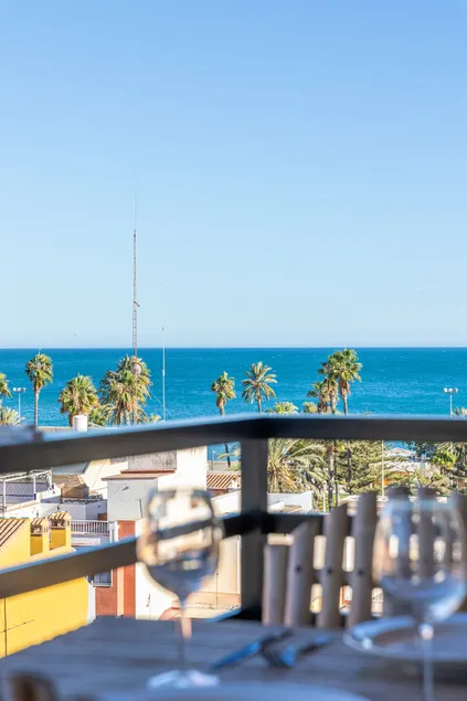 Sea & Mountain Views• Beach 2 Min Walk•Local Charm - Image 1