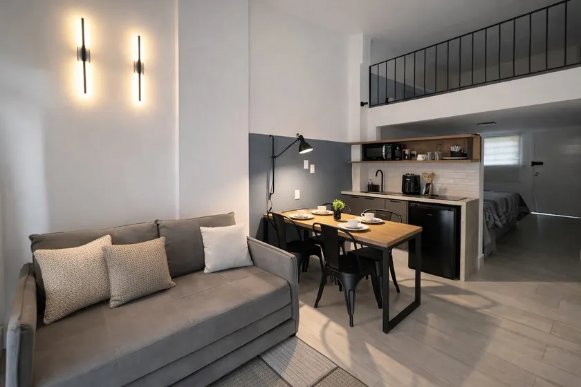 Modern Duplex Loft | Downtown with Air Conditioning and Garage - Image 1