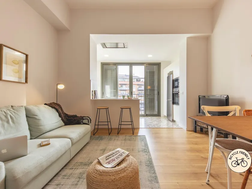 Bravissimo Riu Onyar, modern 3 bedroom apartment - Image 1