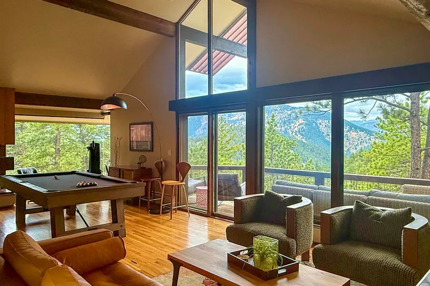 Chic Boulder Mountain Home w/ Hot Tub + Views - Image 1