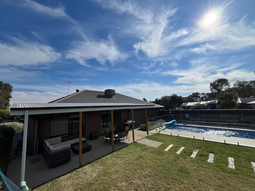 Black Bull Lodge - Image 1