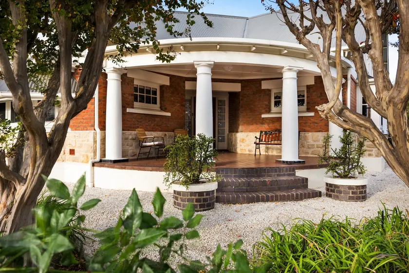 Whiterocks Tanunda Walk to Cafés Sleeps 8 Heritage - Image 1