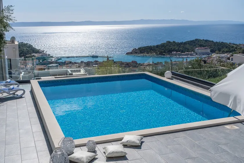 Villa Lea 5-bedroom villa with private pool and amazing views of city and sea - Image 1