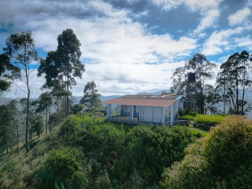 AdventureHike-Glass House - Image 1