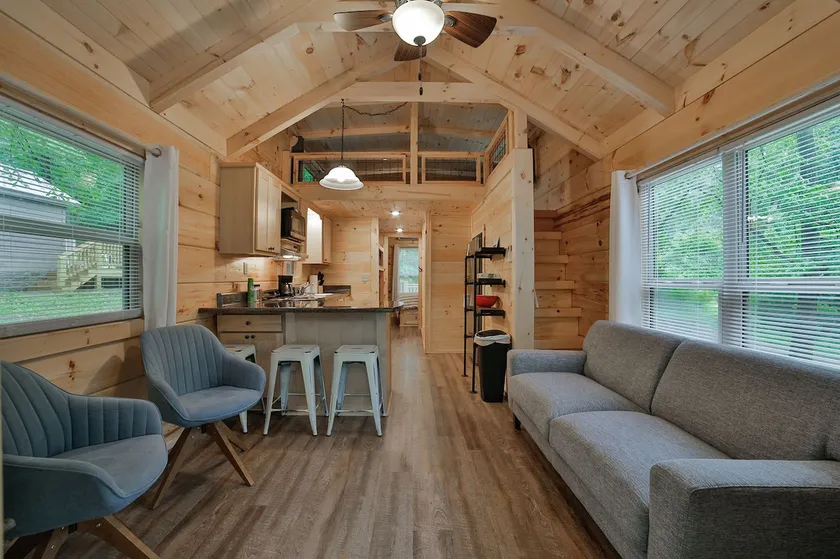 Lena cabin in Chattanooga' premier rustic resort - Image 1