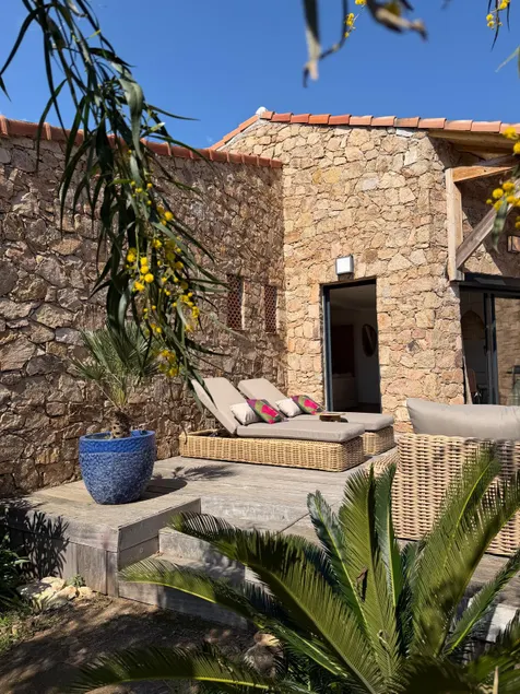 Charming stone house, beach within walking distance, terrace - Image 1