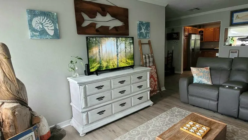Cozy Beach Cottage - Image 1
