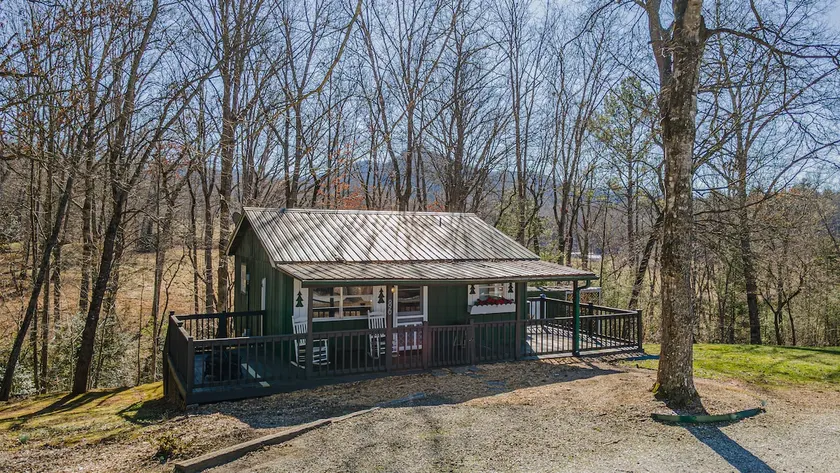 Peaceful Mountain Cottage - Image 1