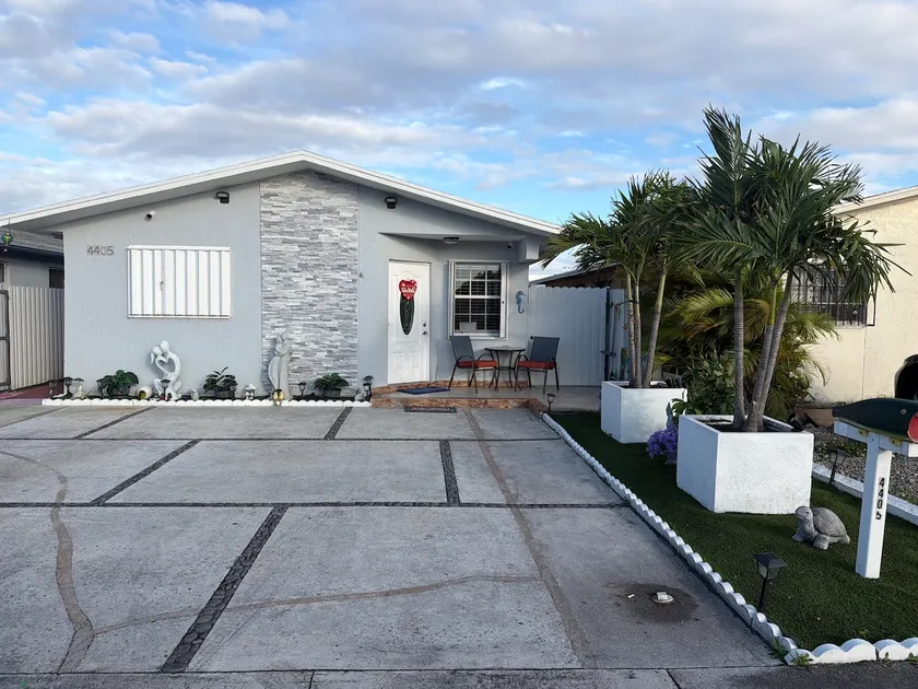 CASA LA ROSA Florida, Miami. - Image 1