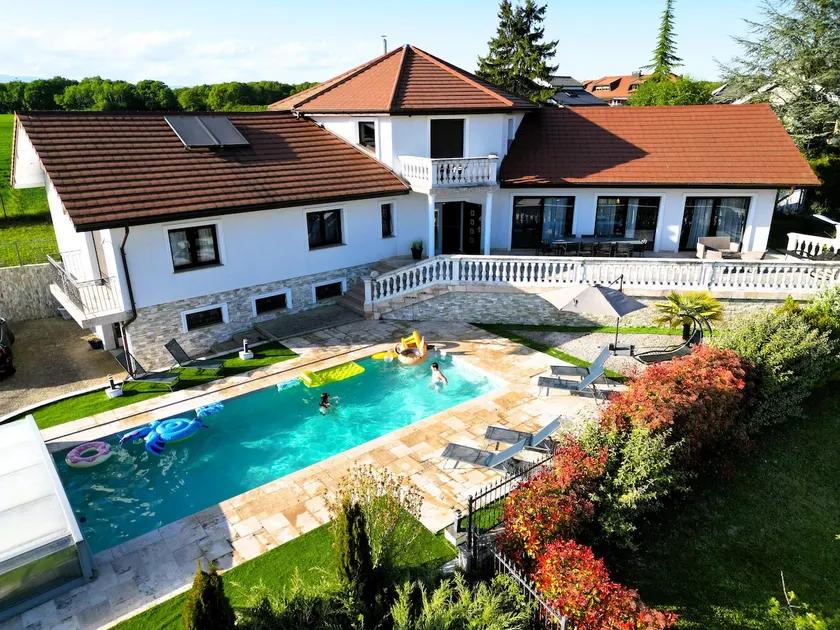 Villa 5*, 15 personnes, Piscine à 20 min de Genève - Image 1