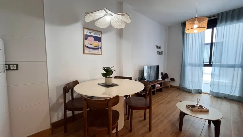 Homely Malaga Refino Floor 1 I6 with paid parking - Image 1