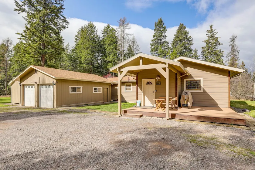 Columbia Falls Private Retreat: Pool Table & Deck! - Image 1
