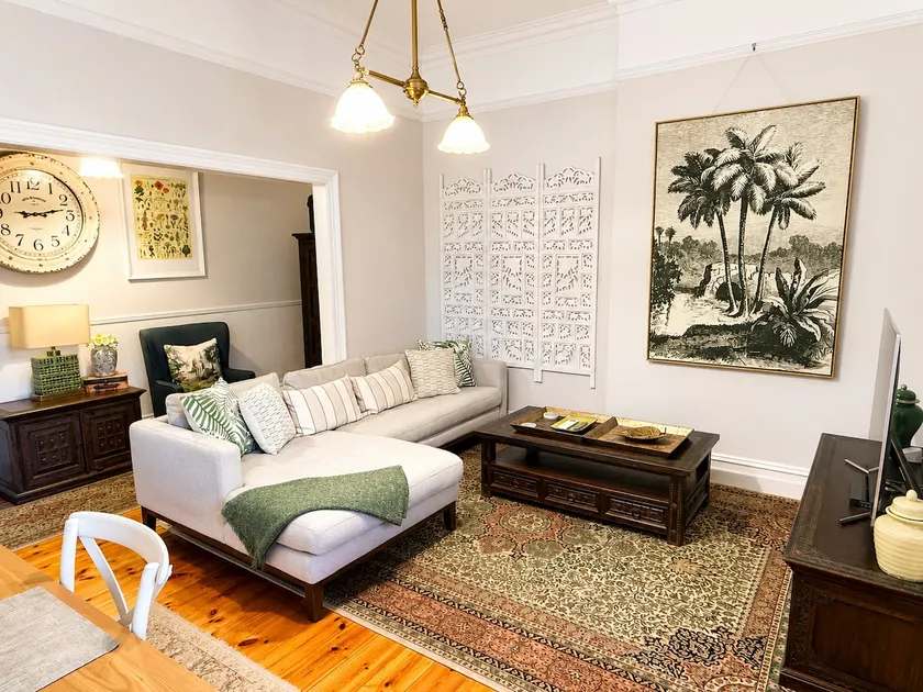 Adelaide 5 Star Luxury Colonial Apartment at Hollidge House - Image 1