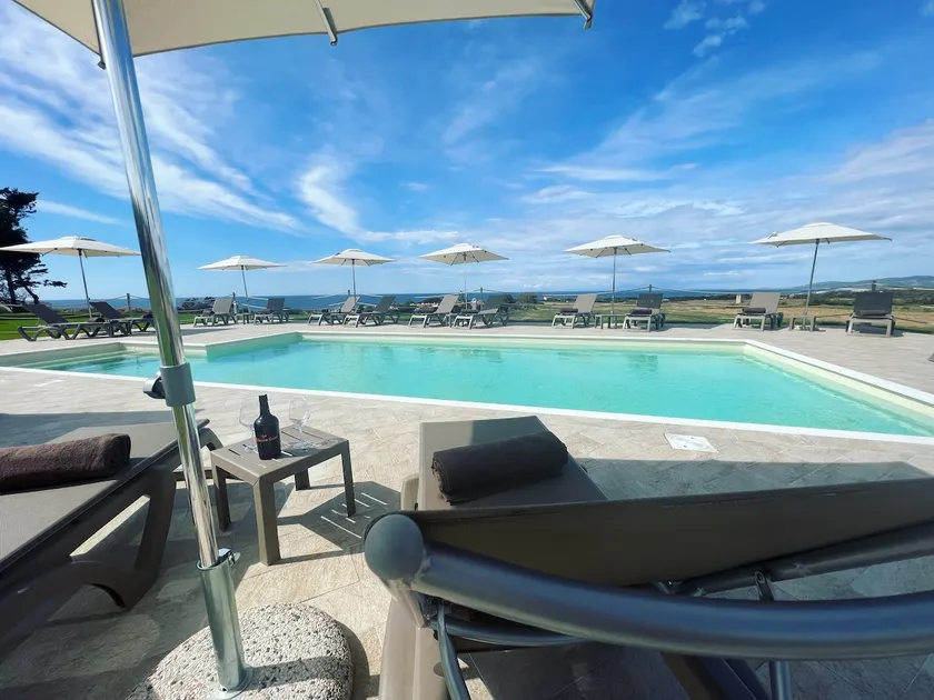 Three-room apartment (800m from the sea) - Image 1