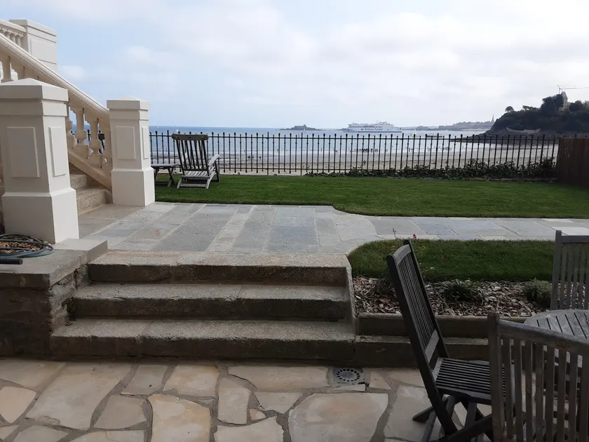 Near the Beach - Apartment for 4–5 People with Private Garden + Parking, Downtown Dinard - Image 1