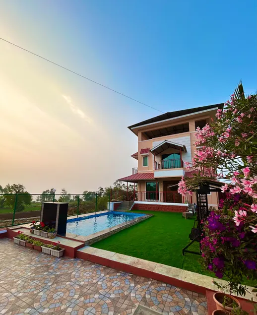 Thakur Villa Panchgani Swimming Pool & Jacuzzi’s - Image 1