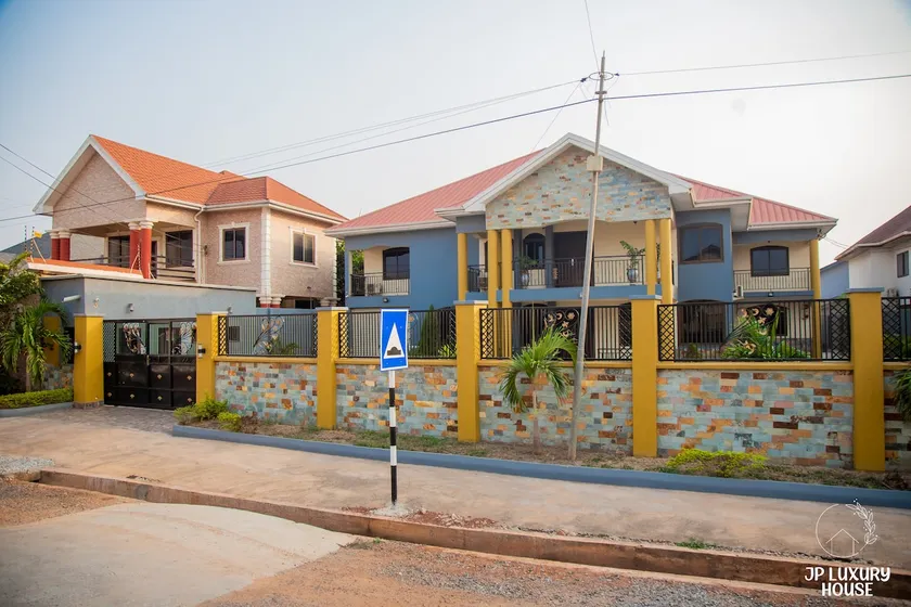 JP Luxury home at Adjiringanor Accra - Image 1
