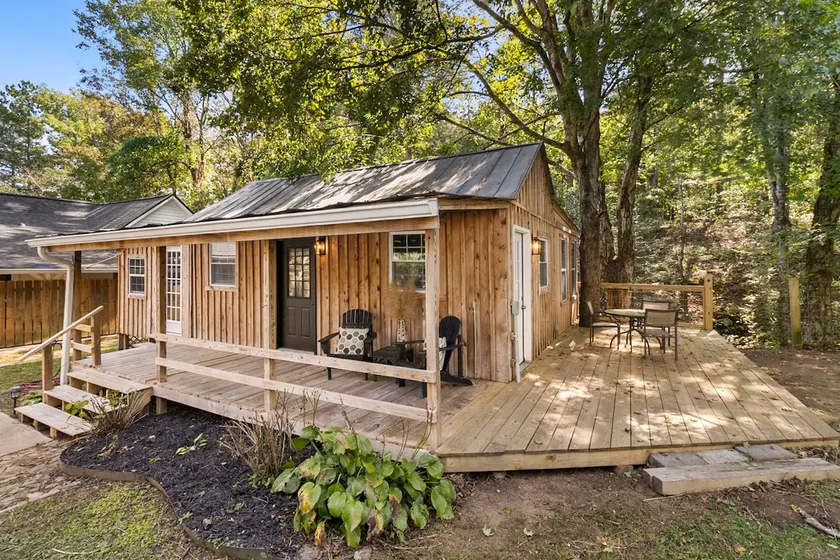The Cottage at Homefolk Farms - Image 1
