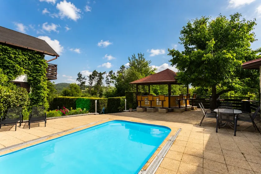 Private cottage | pool, bar, playground, quiet - Image 1