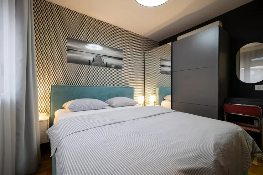 Mac N2 City Center Designer Apartment Free Parking - Image 1