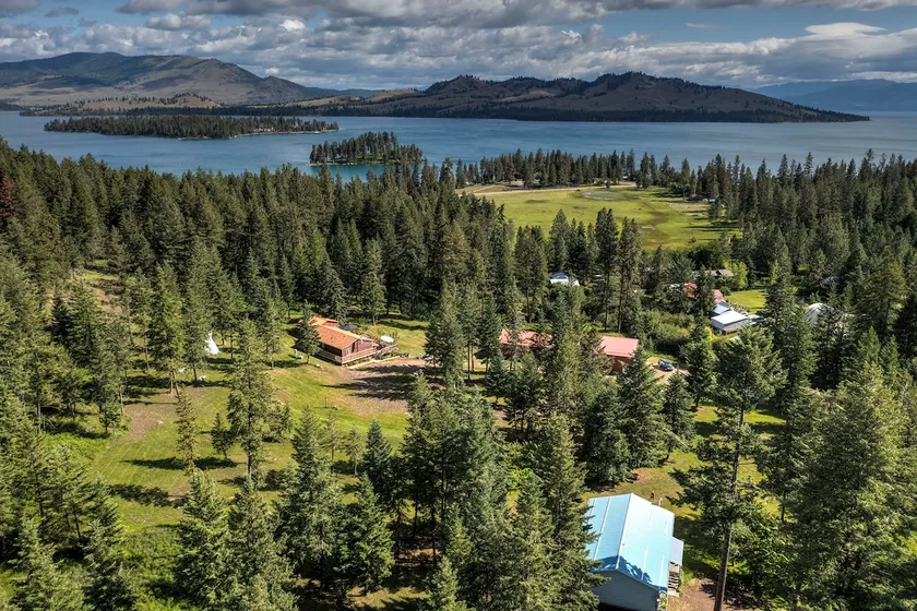 Clear Creek Blue Cabin mit Seezugang & 9 Hektar! - Image 1