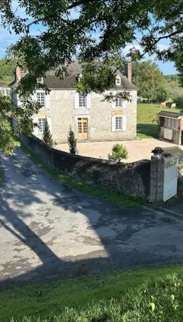 Peaceful house in the heart of the Pyrenees - Image 1