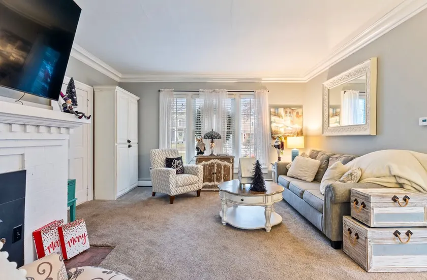 The Sunshine Room at 602 E Main Street - Image 1