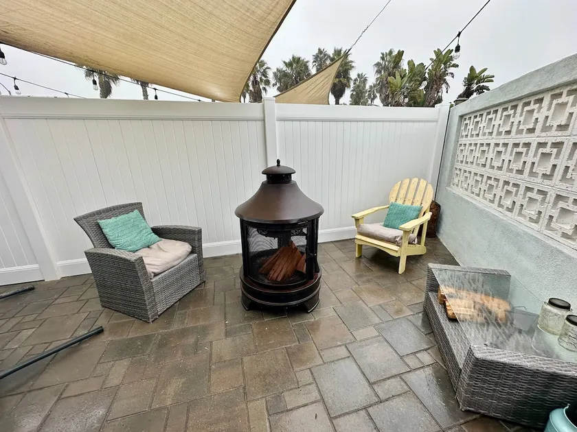 Surfers Cave a 1 bedroom condo by the beach! - Image 1