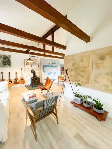 Cozy Modern Ranch Near Bellport & Hamptons Retreat - Image 1
