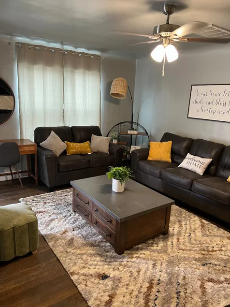 2BR/1B Pueblo Conveniently Located Pet Friendly - Image 1