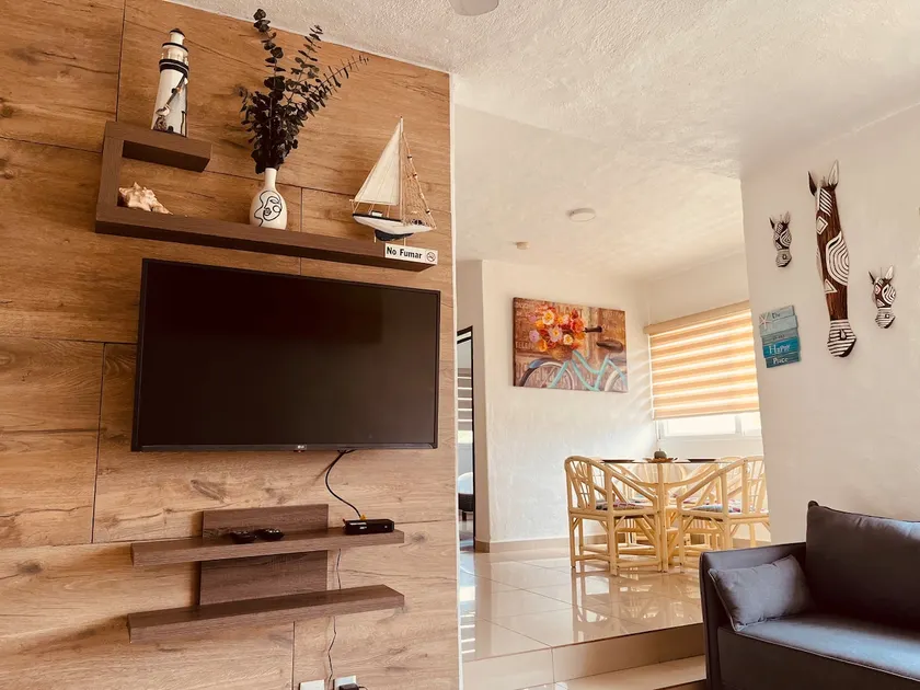 Experience the Beach Suite on the ground floor ideal location - Image 1