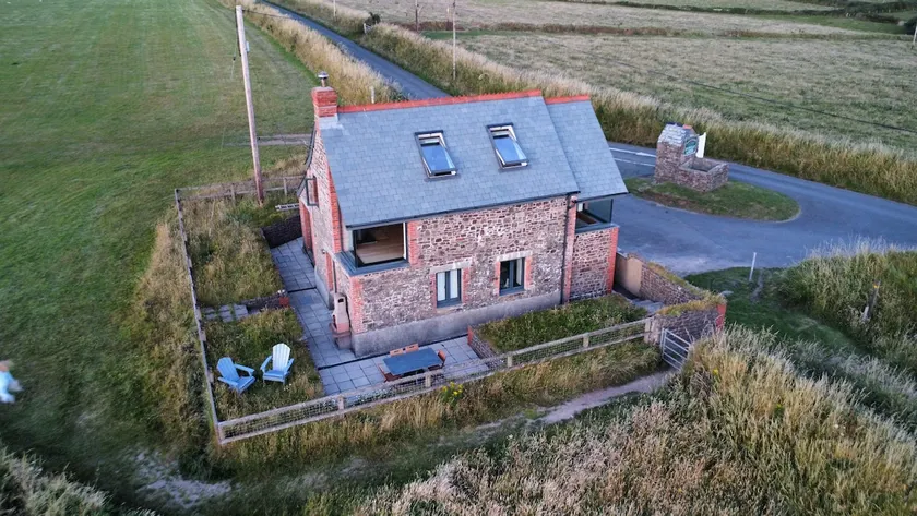 The Rocket House · Clifftop · Sea Views - Image 1