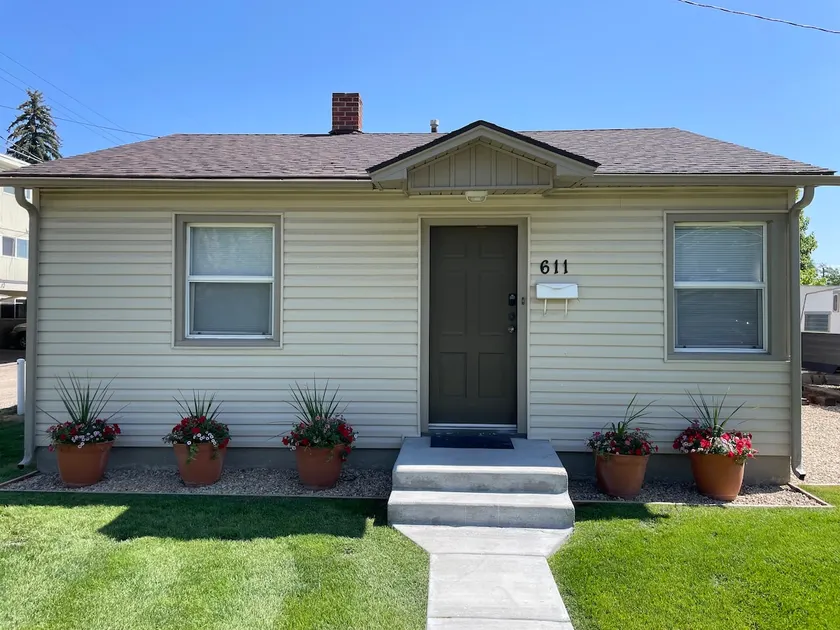 Cozy and cheerful NNU Home - Image 1