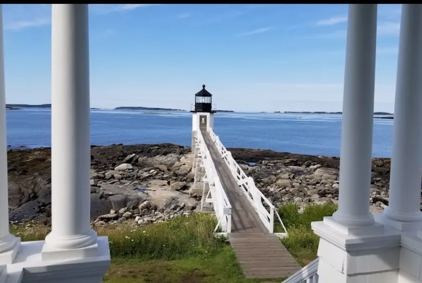 Cushmans Cottage on Marshall Point Lighthouse Road - Image 1
