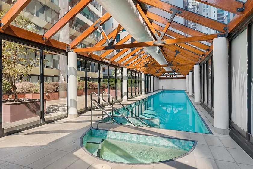 Stylish Arts Precinct 1BR with Balcony View, Parking - Image 1