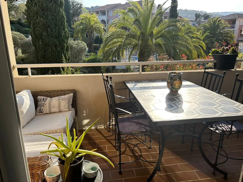 Getaway in the Gulf of Saint Tropez - Image 1