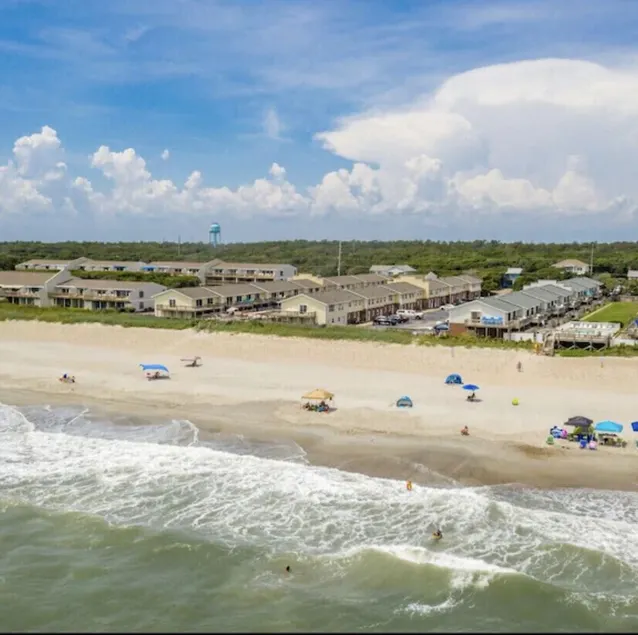Affordable luxury on the beach! - Image 1