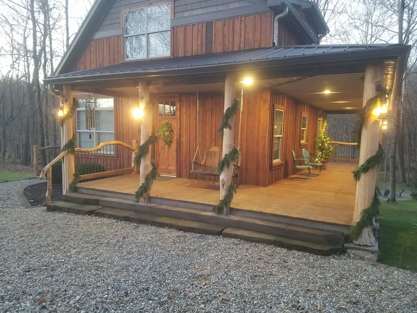 Creekbank Chalet - Image 1