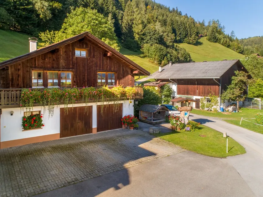 Magnifique chalet dans un endroit de rêve - Image 1