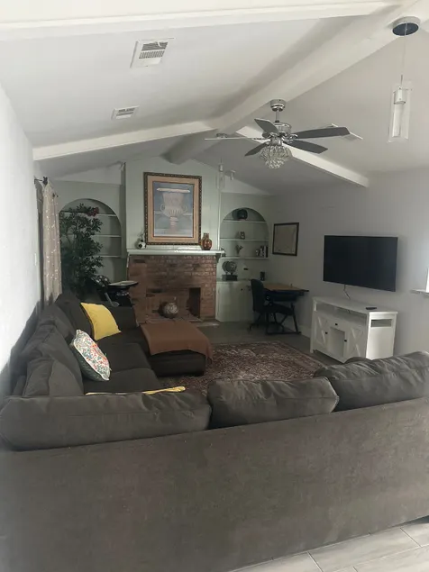 clean house - Image 1