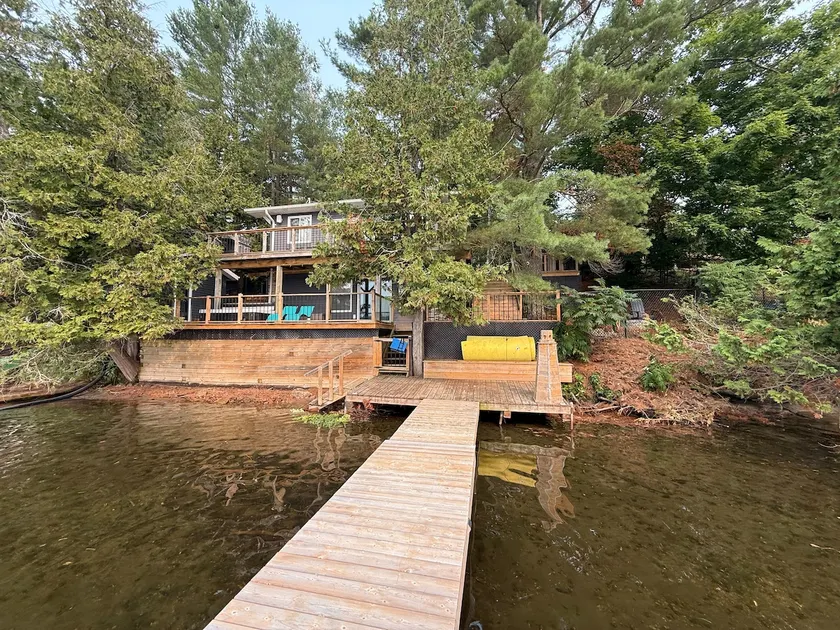 Modern Waterfront/Sauna/Fireplace/Hot tub - Image 1