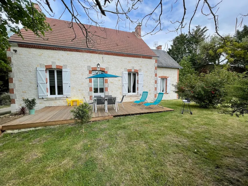 Charming Sologne house surrounded by nature. - Image 1