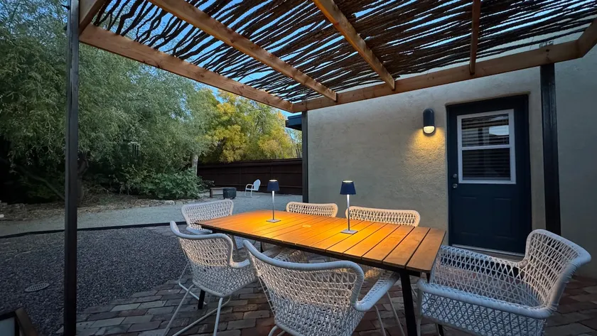Peaceful 2 Bedroom Central Tucson Casa + Office - Image 1