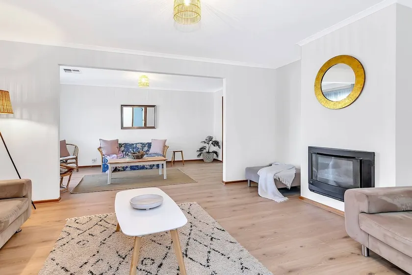 Laidback Seaford Family Retreat 200m from Beach - Image 1
