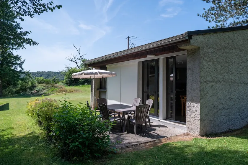 Detached cottage for 6 people, 15 minutes from Val-d'Isère Castle - Image 1