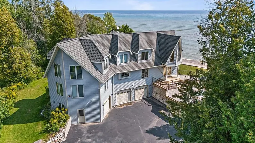 Door County Area Waterfront Estate | Game Room - Image 1