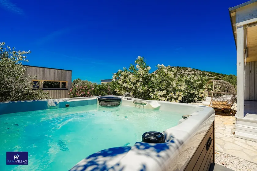 BUQEZ ECO RESORT - Villa 3 - Beautiful sea view - directly by sea - Image 1